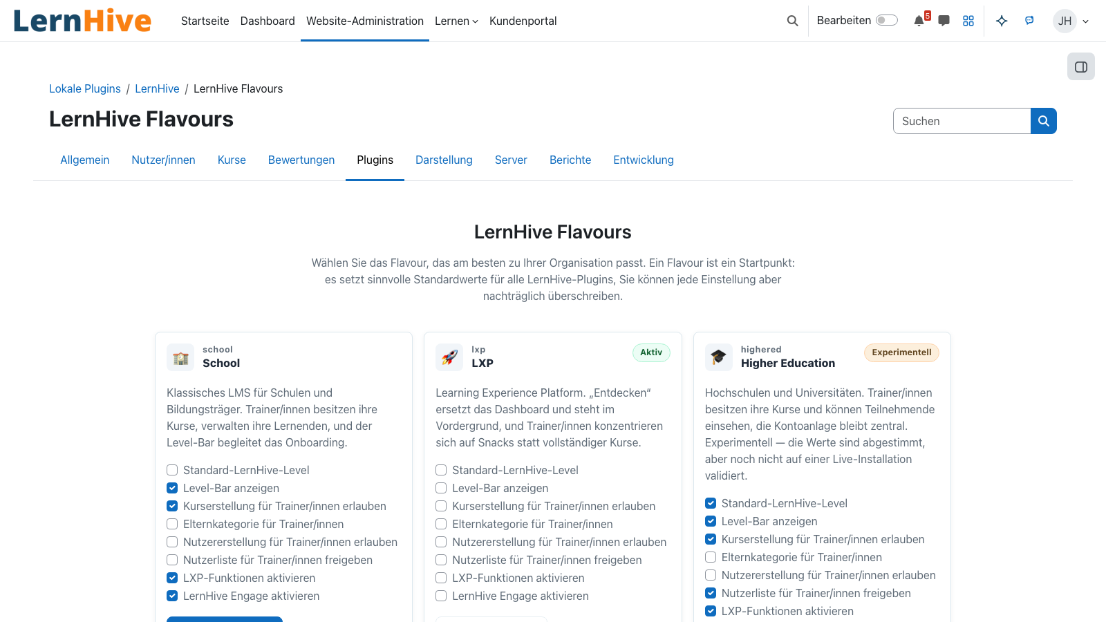 Flavour-Auswahl: School, LXP und Higher Education mit ihren Standardwerten.